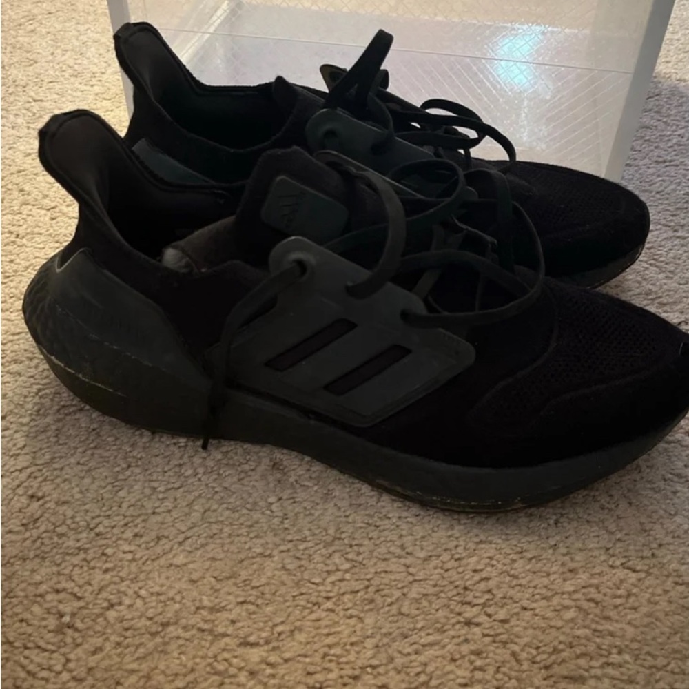 Adidas ultraboost 21 all black pretty good condition size 10 men’s